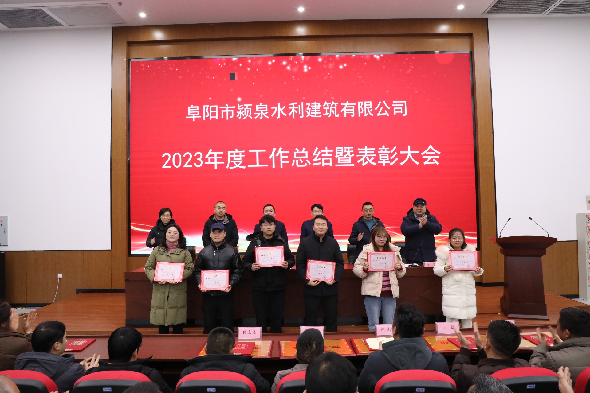 1711608412131637.jpg ec285d57f775f0f7120c185d3bafbe6.jpg